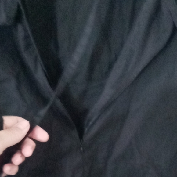 Elizabeth Wilson Designs Top - Picture 4 of 7